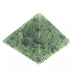 Пирамида из нефрита 6х6х4,5 см