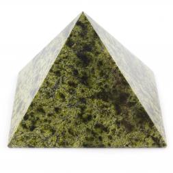 Пирамида из змеевика 10,5х10,5х7,5 см