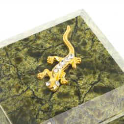 Шкатулка квадратная с ящерицей камень змеевик 6х6х5,5 см