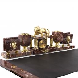 Письменный набор "Рычащий лев" с настольным ковриком