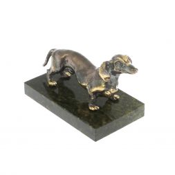 Статуэтка из бронзы "Такса" на змеевике