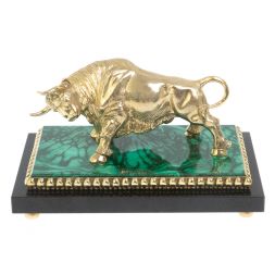 Бронзовая статуэтка "Бык" на подставке из малахита цвет золото